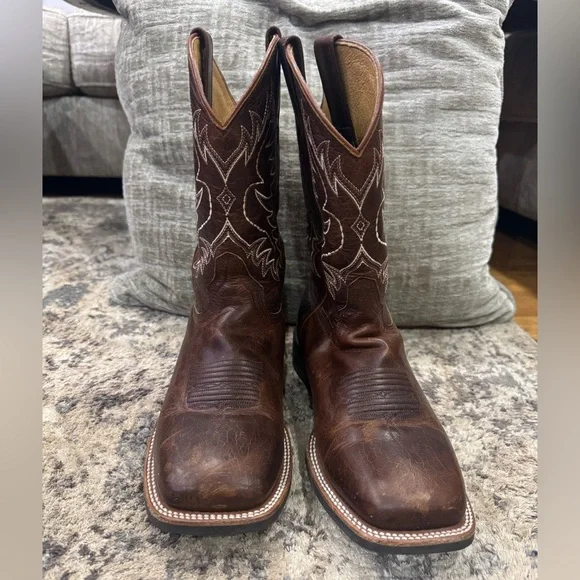 Rank 45 cowboy boots men’s 8.5 wide smoke free pet free home - Picture 1 of 7